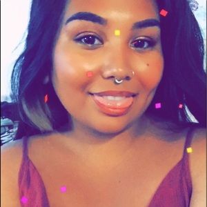 Meet your Posher, Victoria